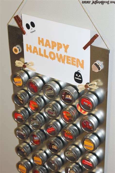 DIY Halloween Advent Calendar