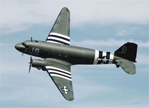 Douglas C-47 Skytrain Image