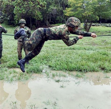 Ejército en entrenamiento