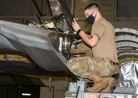 Elmendorf Air Force Base Maintenance Crew