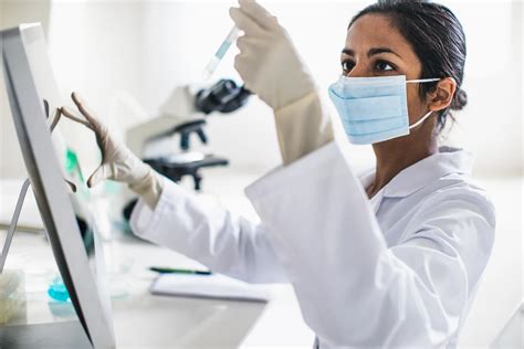 Epidemiologist working in a lab