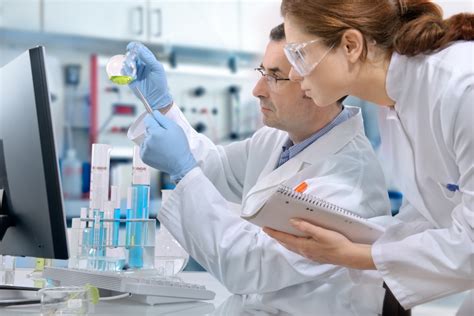 Epidemiologist working in a lab