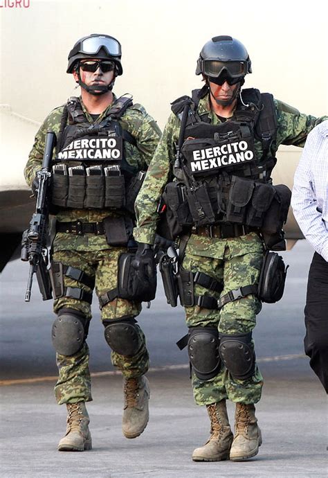 Equipamiento militar mexicano