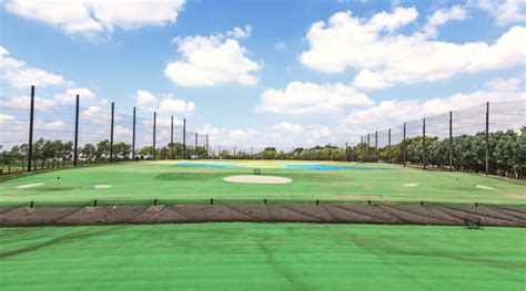 Expert Instructors at Smokey Point Driving Range