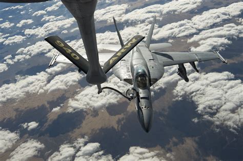 F-18 Super Hornet air refueling