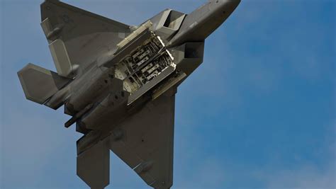 F-22 Raptor Combat