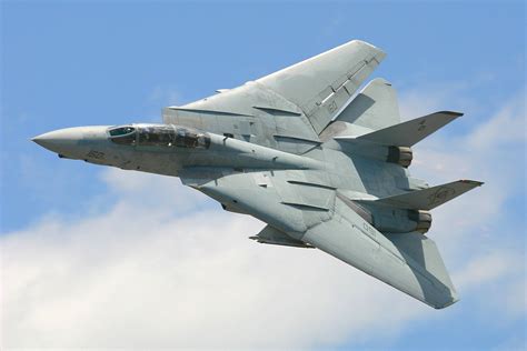 F14 Tomcat aerial refueling