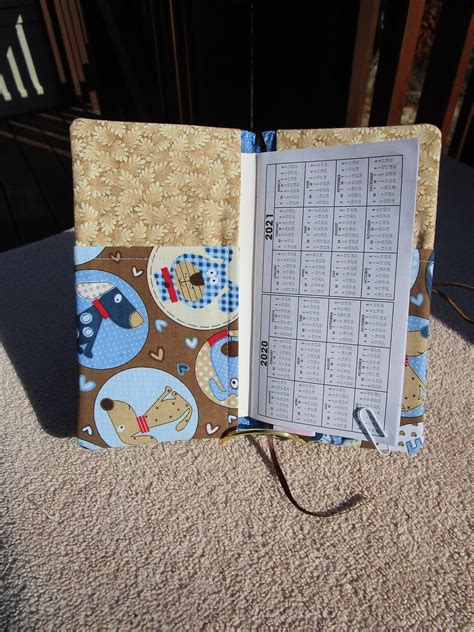 A fabric calendar with 24 pockets and numbers