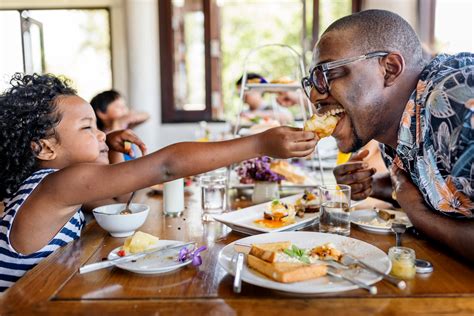 Family-friendly dining at Navy Pier