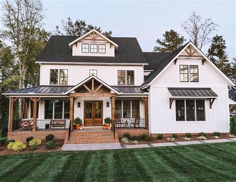 Farmhouse Exterior Design Inspiration