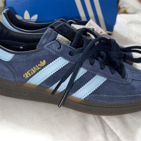 Features of Navy Blue Sambas Shoes