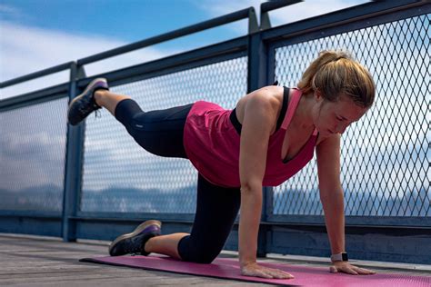 Female Marine Cardiovascular Exercise