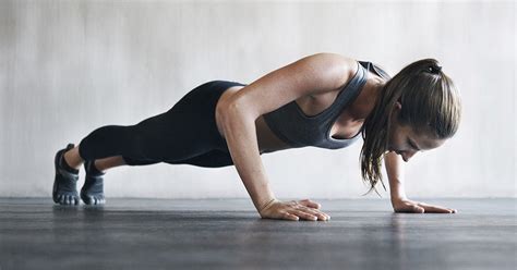 Female soldier doing push-ups