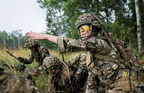 Female soldiers in leadership roles