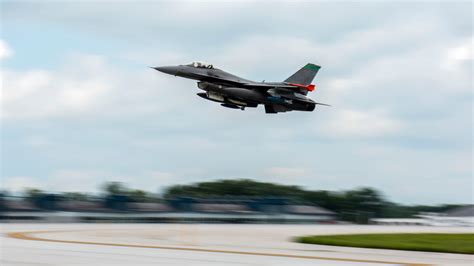 Fighter Jets Flying Low Over Ohio