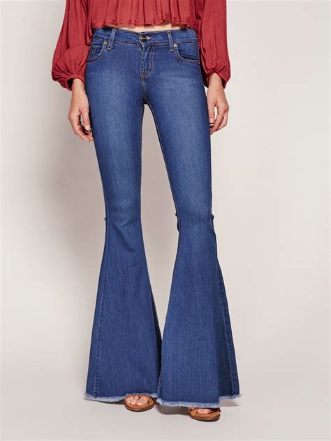 Flare Jeans Trends