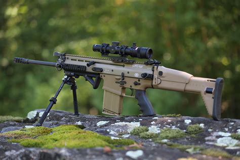 FN SCAR 17S