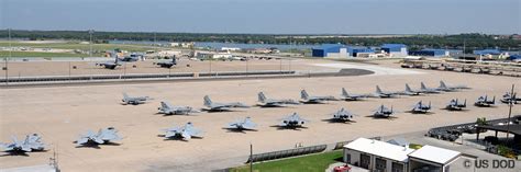 F-16 Fighting Falcon at Fort Worth Air Force Base