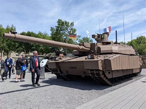 French Leclerc Tank