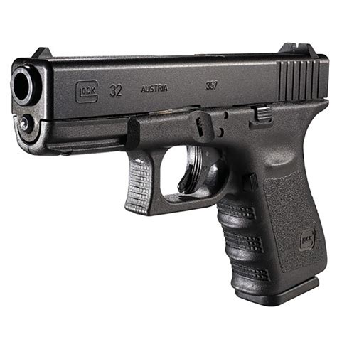 Glock 32 Gen 4 pistol with magazine capacity and options