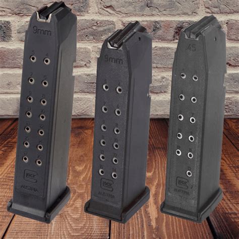 Glock 17 and Glock 19 magazine capacity comparison