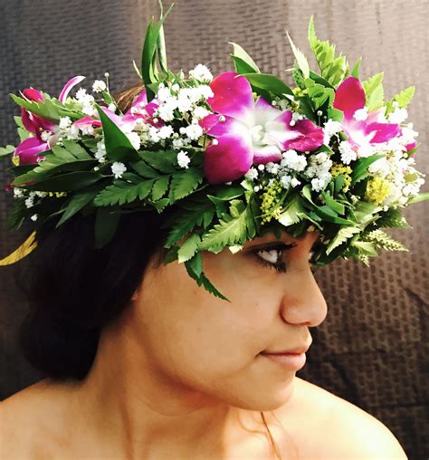 Hawaiian flower crown