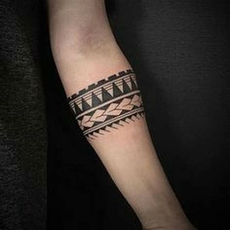 Hawaiian tattoo armband