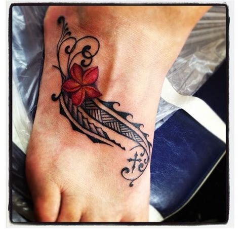 Hawaiian tattoo foot piece