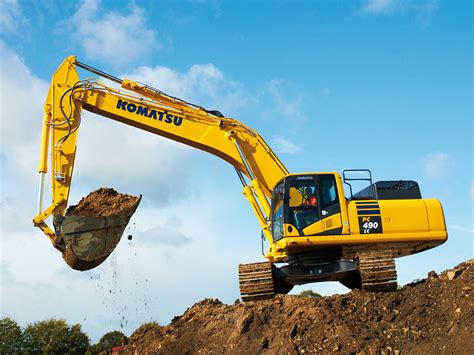 Heavy Excavator at Work