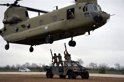 Helicopter troop transport in WW2