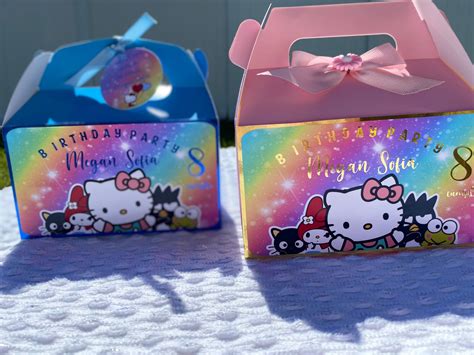 Hello Kitty gifts and favors