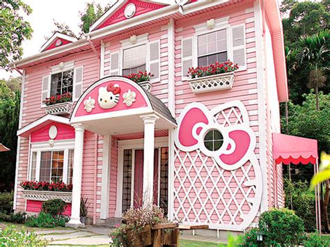 Hello Kitty House