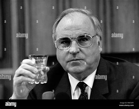 Helmut Kohl in 1989