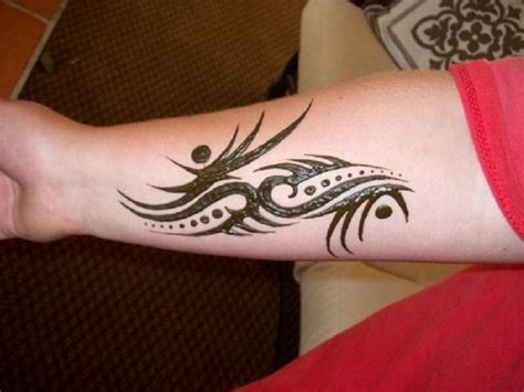 Henna tattoo art for men