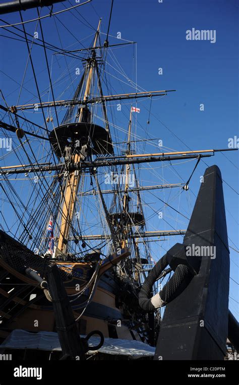 HMS Victory masting