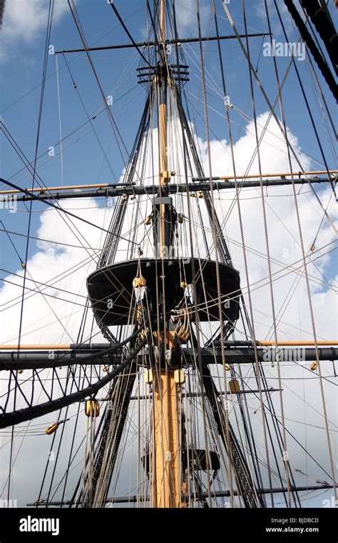 HMS Victory masting