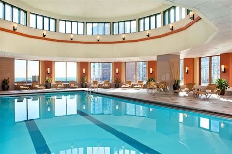 Hotels with pools near Navy Pier