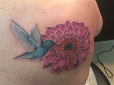 Hummingbird and Daisy Tattoo