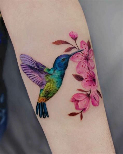 Hummingbird and flower tattoo ideas for women