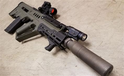 IWI Tavor TAR-21