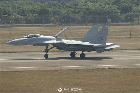 J-15t Carrier Fighter Features