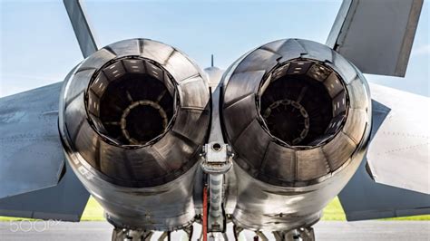 J-20's thrust vectoring nozzles