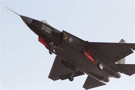 J-31 Fighter Jet Image 10