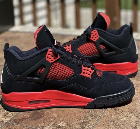 Jordan 4 Red Sneaker