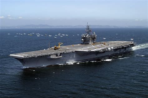 Kitty Hawk Class Aircraft Carrier Image 1