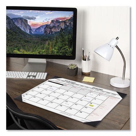 large desk calendars benefits