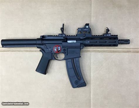 Smith & Wesson M&P 15-22 Gallery 6