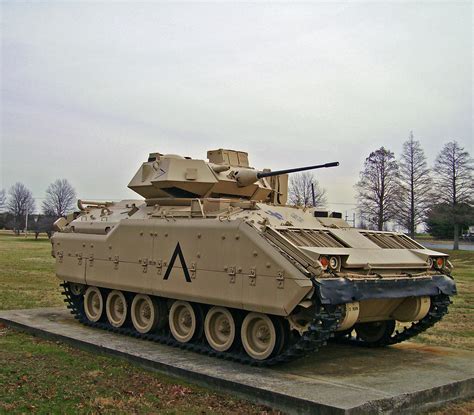 M2 Bradley APC