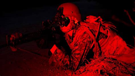 Marine shooter live-fire training