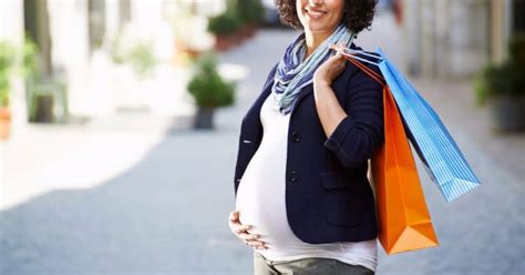 Old Navy maternity in store shopping experience